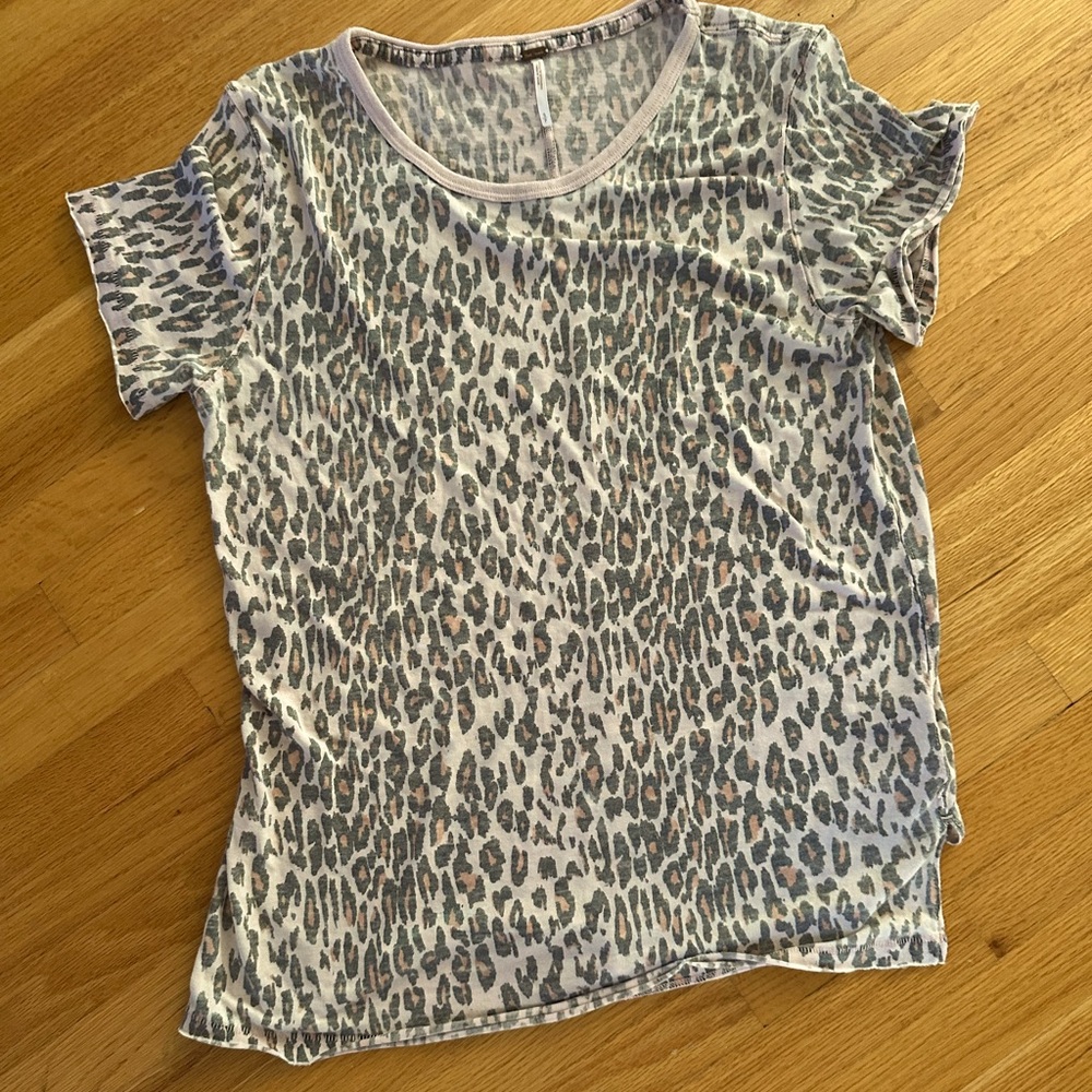Free People oversized leopard print shirt size small Petite